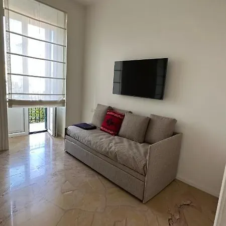 Luxury House With Parking Appartamento Napoli