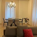 Luxury House With Parking * 나폴리