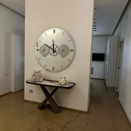 Luxury House With Parking