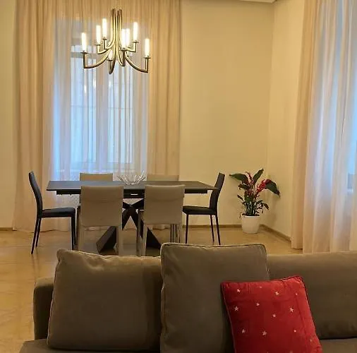 Luxury House With Parking * נאפולי