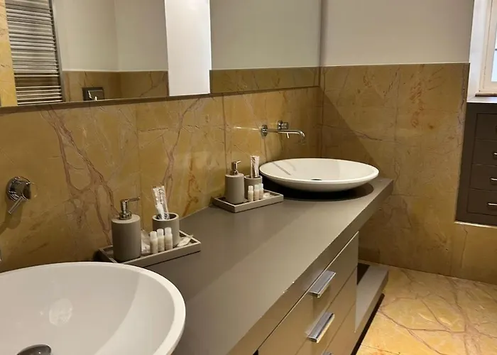 דירה Luxury House With Parking