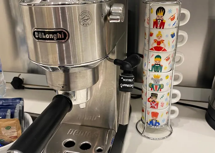 Luxury House With Parking *