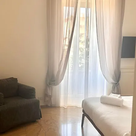 Luxury House With Parking شقة *